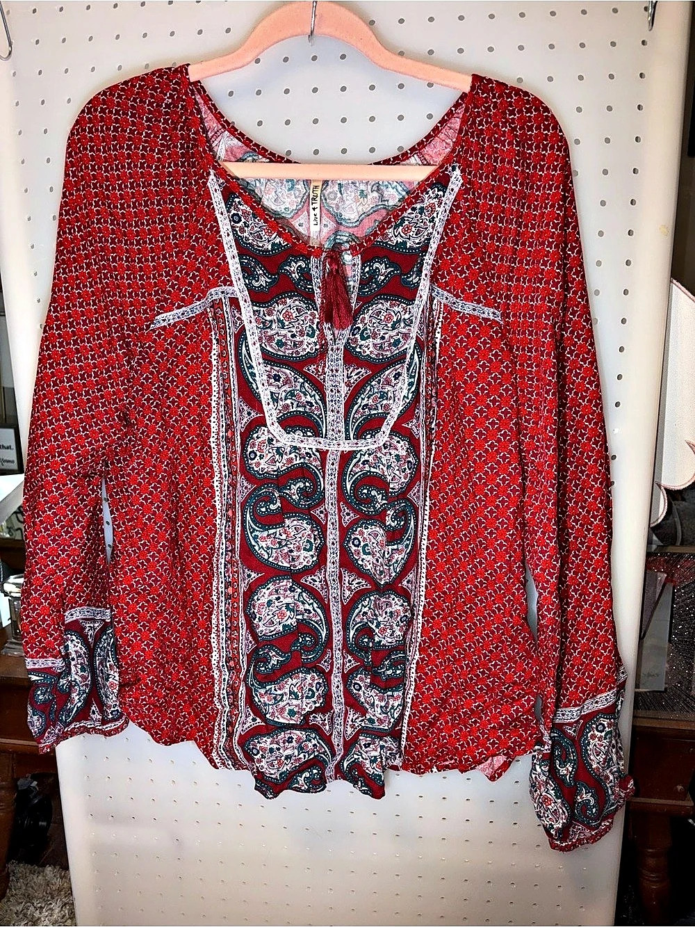 Live & True Paisley Blouse in Red & Blue XL Like New